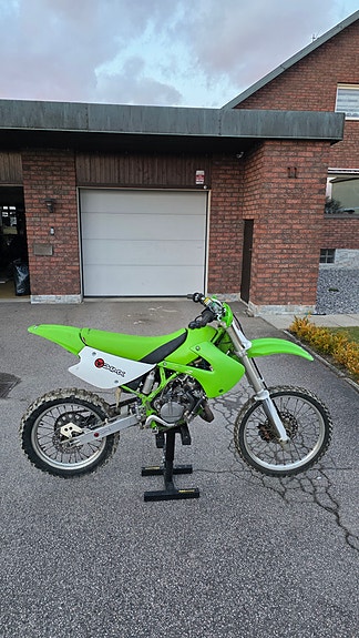 Kawasaki Kx85 nyrenoverad 2 of 6