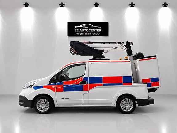 Nissan e-NV200 2 of 14