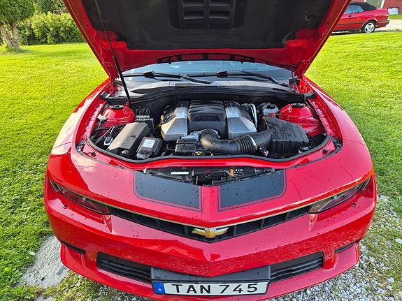 Chevrolet Camaro 7 of 14