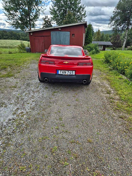 Chevrolet Camaro 4 of 14
