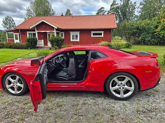Chevrolet Camaro 3 of 14