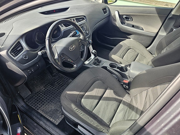 Kia Ceed 6 of 7