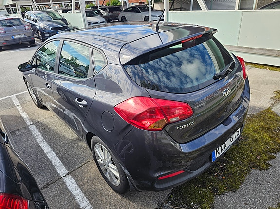 Kia Ceed 3 of 7
