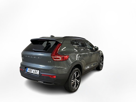 Volvo XC40 7 of 15