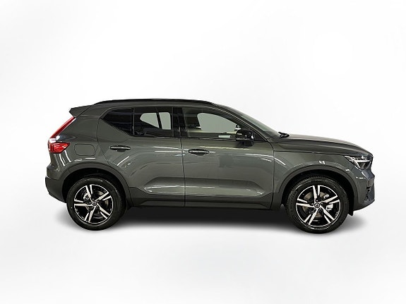 Volvo XC40 6 of 15