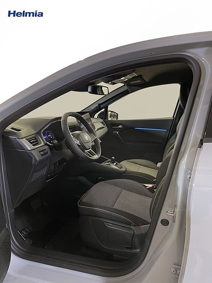 Renault Captur 9 of 15