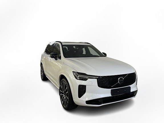 Volvo XC90 5 of 12