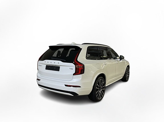 Volvo XC90 6 of 12
