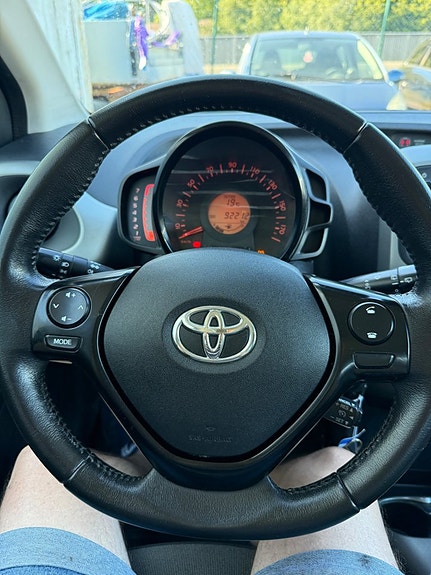 Toyota Aygo 14 of 17