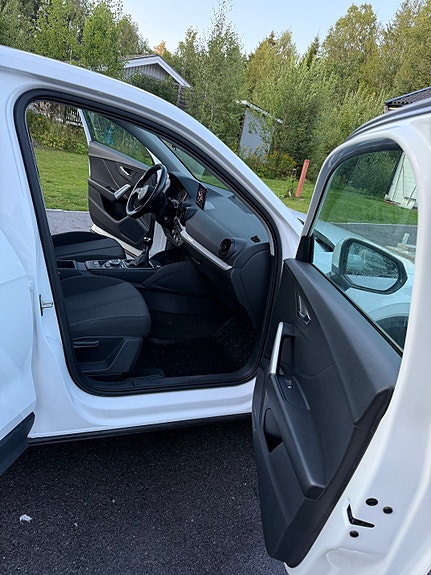 Audi Q2 8 of 10
