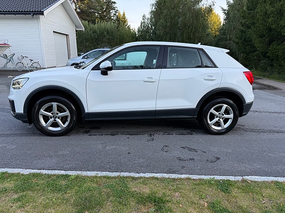 Audi Q2 4 of 10