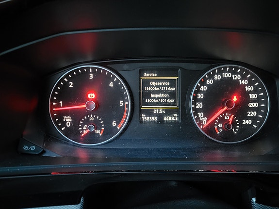 Volkswagen Multivan 15 of 17