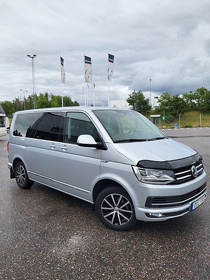 Volkswagen Multivan 6 of 17