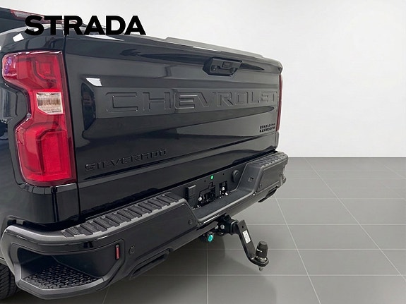 Chevrolet Silverado 1500 7 of 24