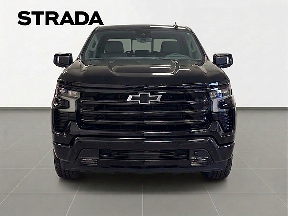 Chevrolet Silverado 1500 2 of 24