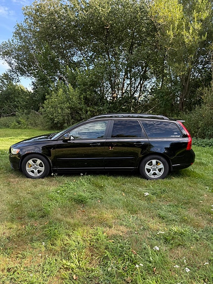 Volvo V50 5 of 11