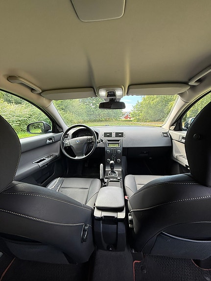 Volvo V50 9 of 11