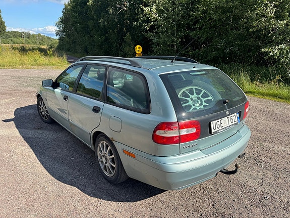 Volvo V40 4 of 12
