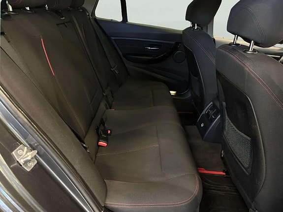 BMW 320d 15 of 21