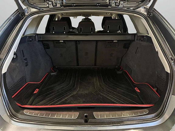 BMW 320d 16 of 21