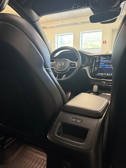 Volvo XC60 21 of 23
