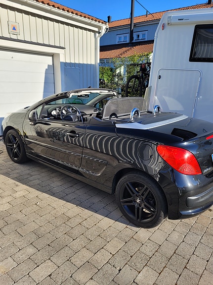Peugeot 207 CC 2 of 7