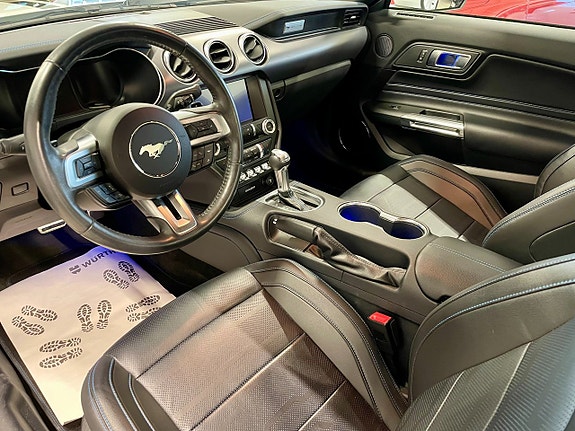 Ford Mustang 6 of 6