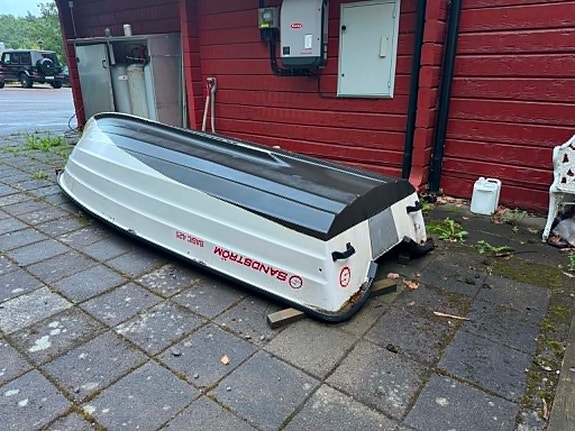 Sandström 425 + Yamaha 6 hk Nyskick. 2 of 4