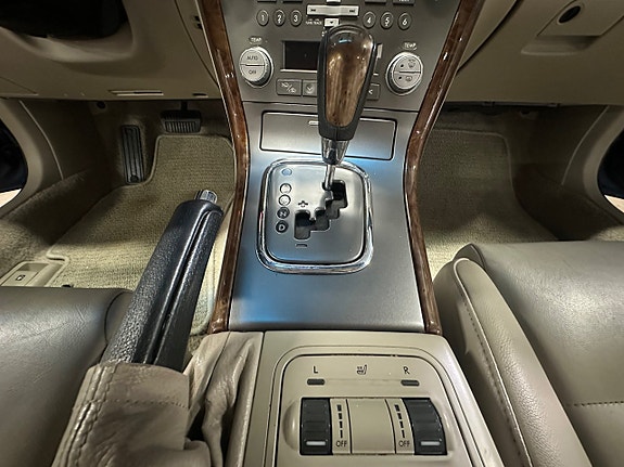 Subaru Outback 15 of 27