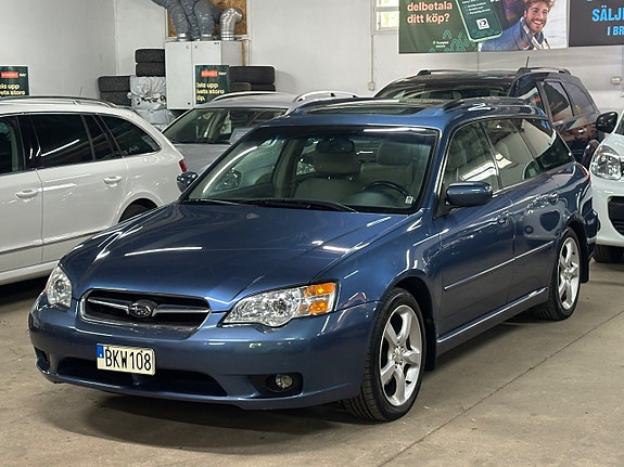 Subaru Outback 2 of 27