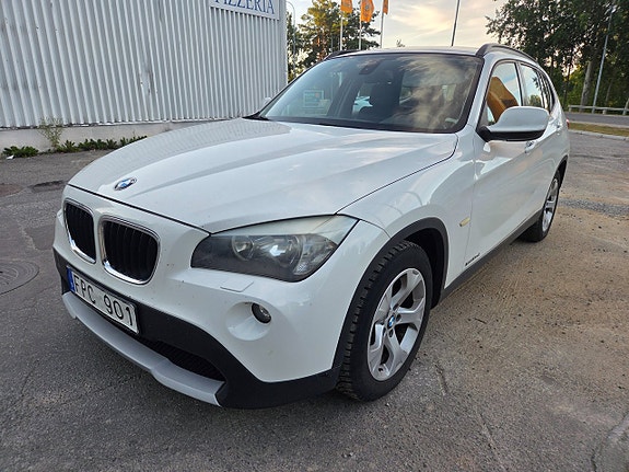 BMW X1 3 of 15