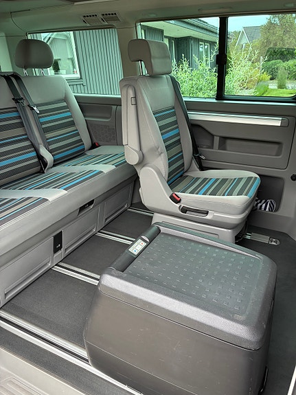 Volkswagen California 7 of 15
