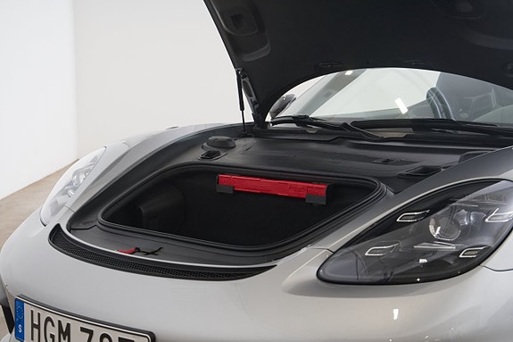 Porsche 718 Spyder RS 28 of 30