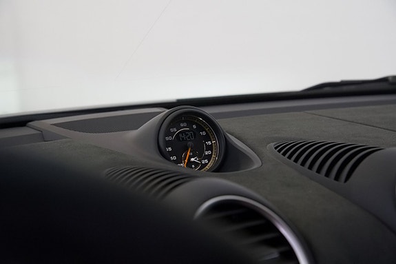 Porsche 718 Spyder RS 19 of 30