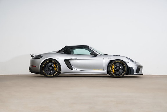 Porsche 718 Spyder RS 30 of 30