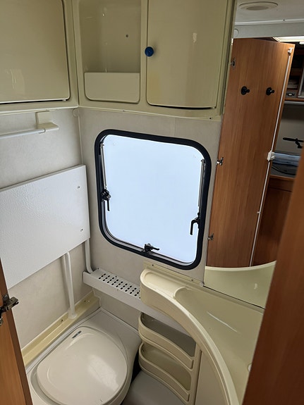 Adria Adora 552 UL 7 of 11