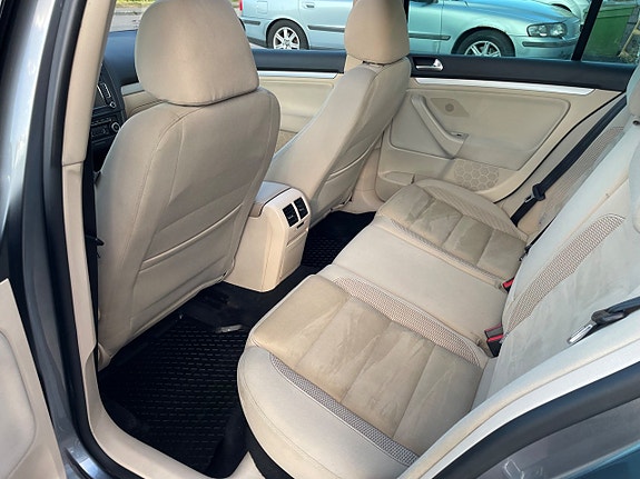 Volkswagen Golf I 17 of 24