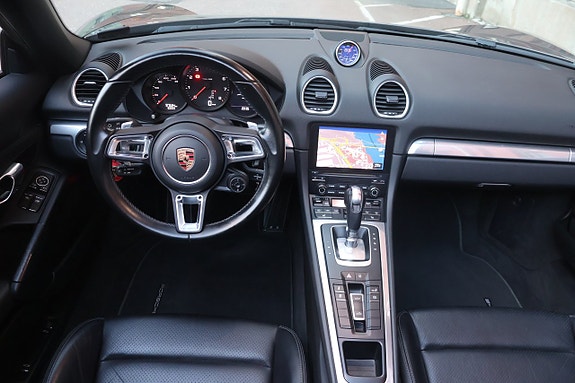 Porsche 718 Boxster 9 of 21