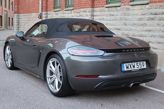 Porsche 718 Boxster 6 of 21
