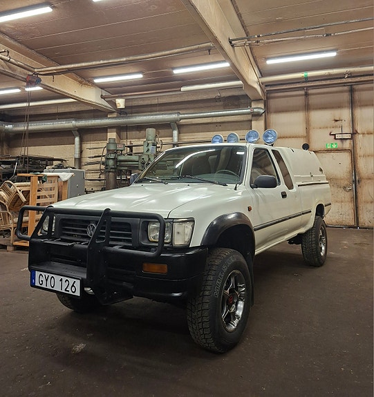 Volkswagen Taro 3 of 14