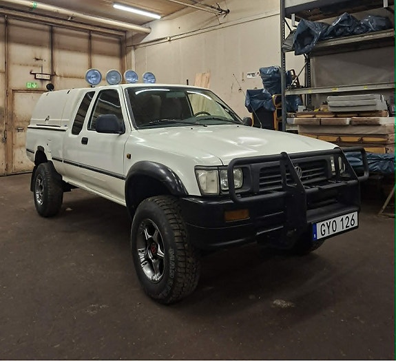 Volkswagen Taro 2 of 14