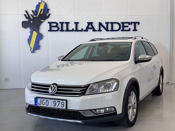 Volkswagen Passat Alltrack 2 of 27