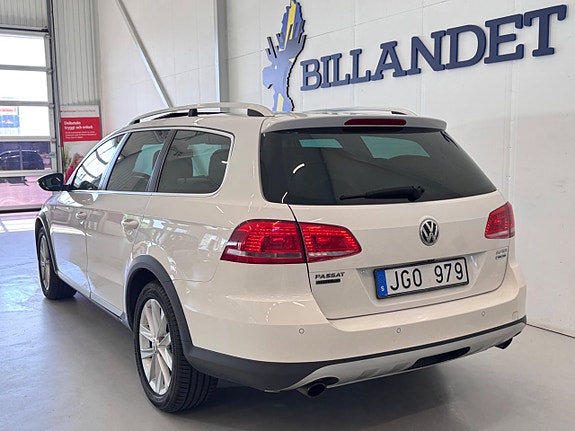 Volkswagen Passat Alltrack 5 of 27