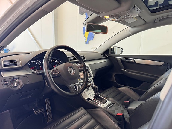 Volkswagen Passat Alltrack 10 of 27