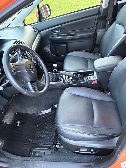 Subaru XV 4 of 6