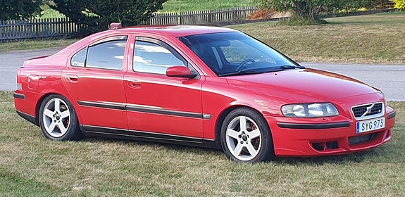Volvo S60 2 of 10