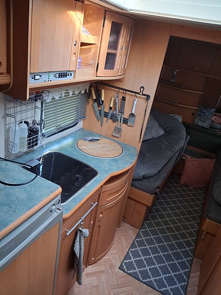 Adria Unica 562UL 6 of 8