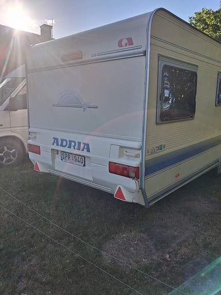 Adria Unica 562UL 3 of 8