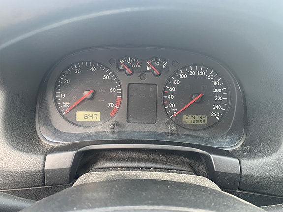 Volkswagen Golf IV 7 of 11