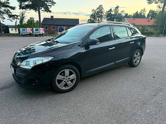 Renault Megane III 9 of 11